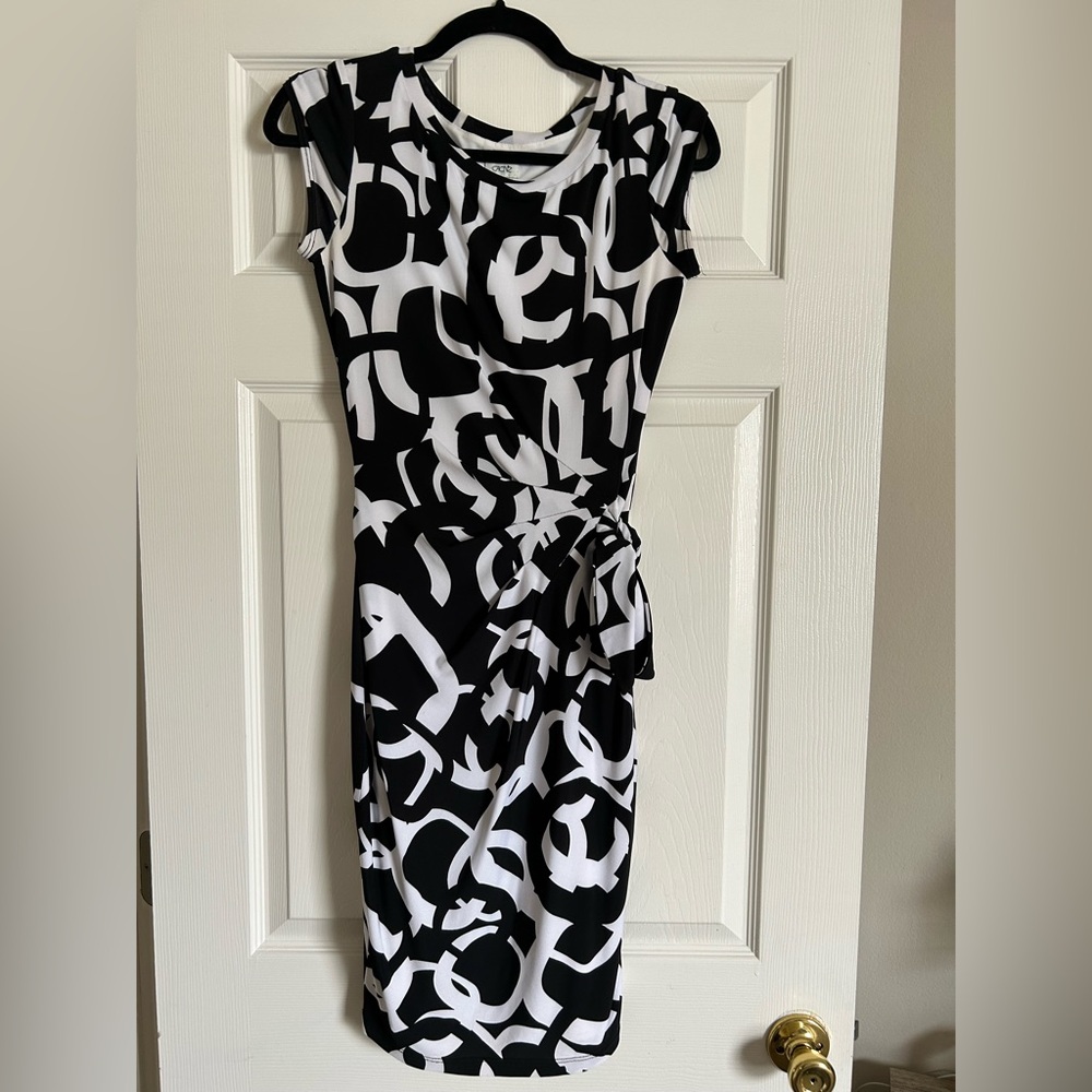 Cache Black and White Sheath Dress Sleeveless Midi